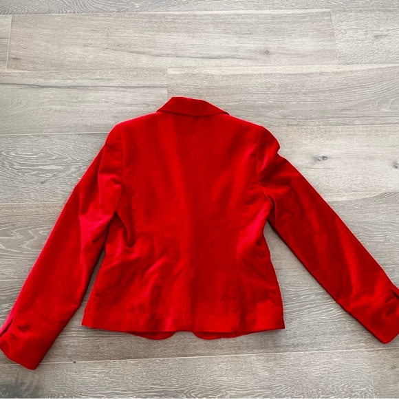 Red blazer. Brand by luxury is a state of mind.  Size 2 - Picture 2 of 5